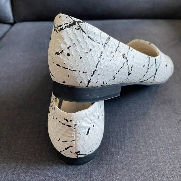 NEW GERRY WEBER WOMEN LEATHER SHOES FLAT WHITE/BLACK ABSTRACT PATTERN SZ 3.5UK - Picture 11 of 11